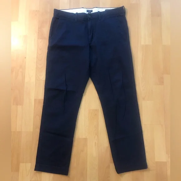 Men's J Crew Classic Navy Chino Pants
