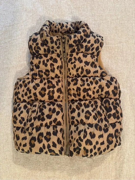 Old Navy Toddler Girl Leopard Print Puffer Vest 3t