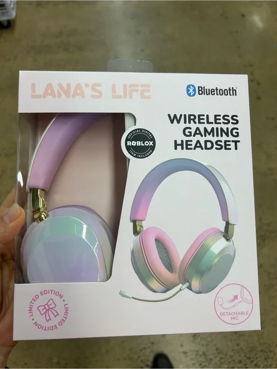 NWT Lana’s Life Wireless Gaming Headset