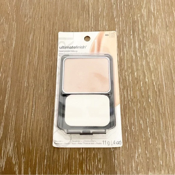 Covergirl Ultimate Finish Foundation 405 Liquid Powder Ivory New