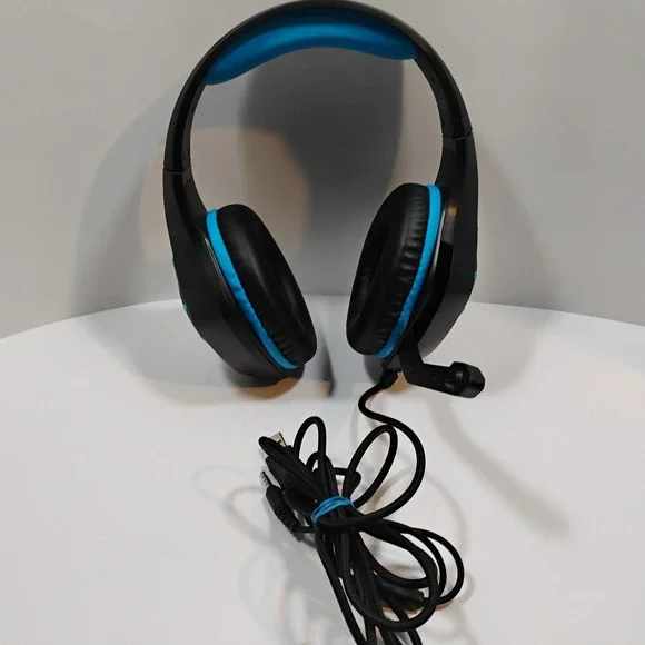 Gaming Headset Microphone Over Ear Headphones Blue LED USB