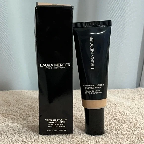 Laura Mercier Tinted Moisturizer Women 1.5oz 2C Oak Blurred Matte SPF 30 NIB