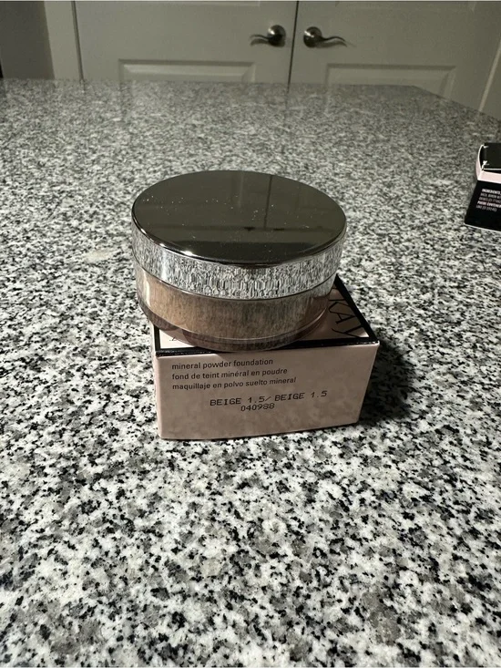 Mary Kay mineral powder foundation