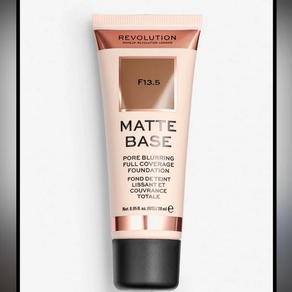 Makeup Revolution Matte Base Foundation –‎ Shade F13.5