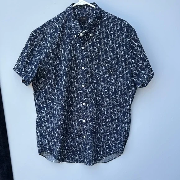 J. Crew Blue and White boat Casual Button‎ Down Shirt men’s size large
