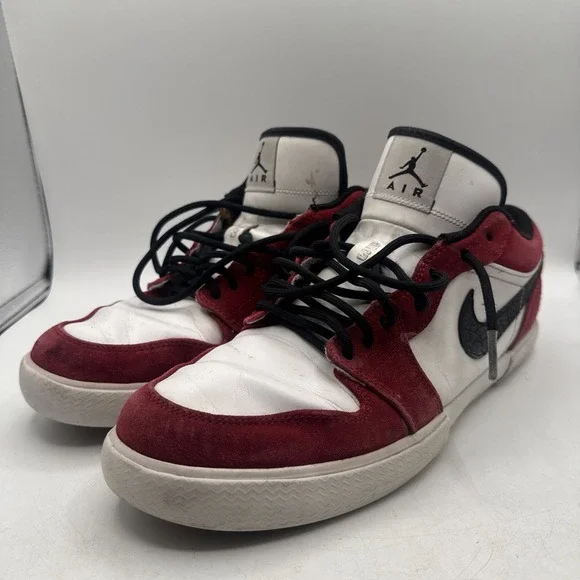 Nike Air Jordan 1 Retro V.1 Gym Red White Black Men's Size 10.5 2012 OG Low