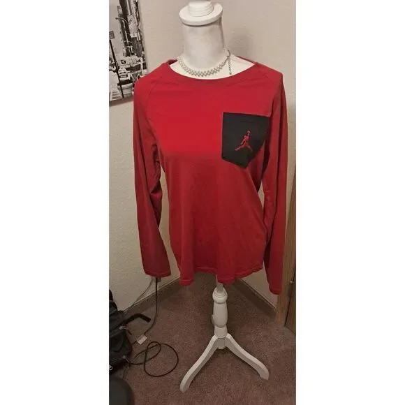 Nike Mens Air Jordan Red Long Sleeve Crew Neck Logo Pullover T Shirt Size Medium