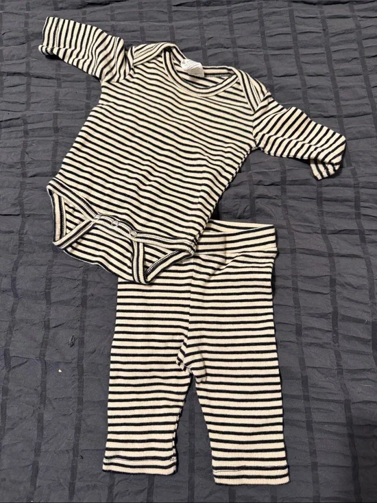 kate quinn Navy & Cream Striped Baby Bodysuit