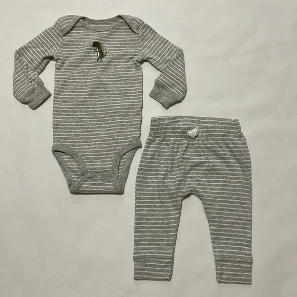 Carter's Long Sleeve Dinosaur Jumper With Matching Pants‎ Baby Size 6 Months