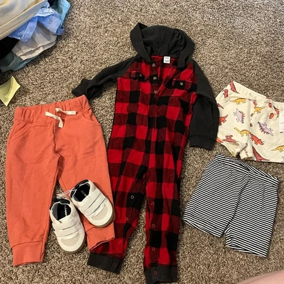 Bundle of 5 pieces boys items 18-24 months
