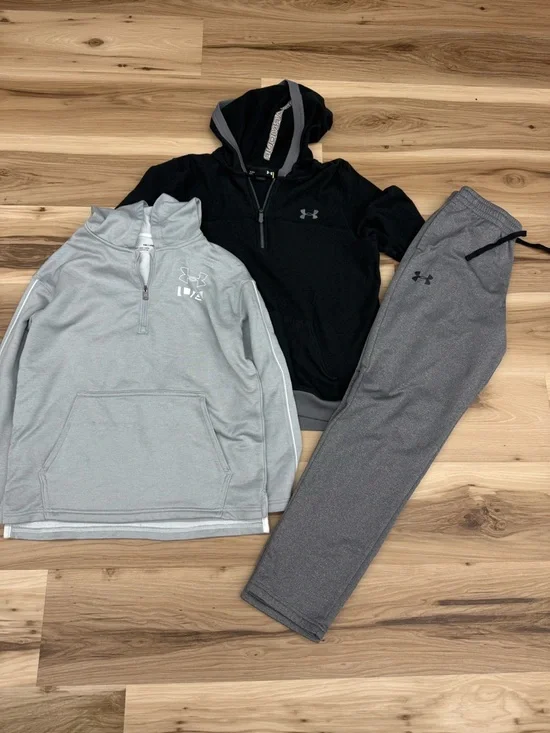 Under Armour Clothing Lot AA19