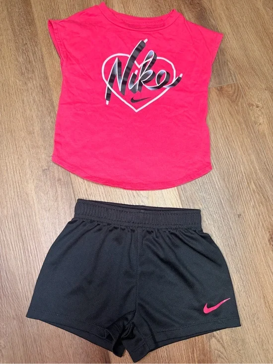 Nike Girls 2 Piece Outfit Set Pink Heart Logo Tee Black Mesh Shorts 4T Athletic