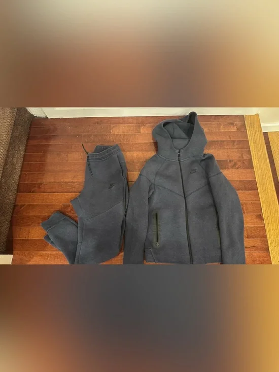 Nike Sportswear Tech Osbian Heather Joggers Set