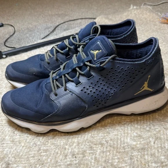 Nike Jordan Zoom Navy Gold Sneakers Size 16
