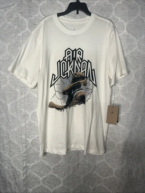 Jordan Sport Dri-FIT Graphic T-Shirt Men's Size M NWT Short Sleeve White Black