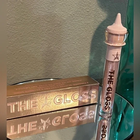 Jeffree Star The Gloss, in color Beaded Glass. New in box!