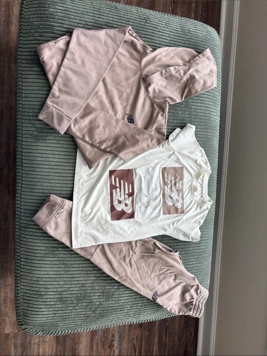 New Balance Mauve Hoodie & Joggers with White Logo Tee