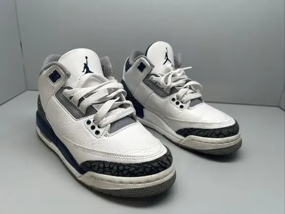 Size 4.5y - Air Jordan 3 Retro Midnight Navy