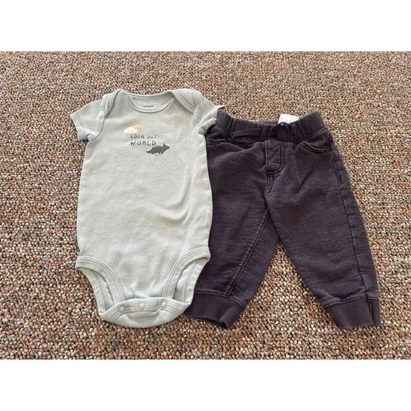 Carter's Boys Look Out World Dinosaur Bodysuit & Pants 6M