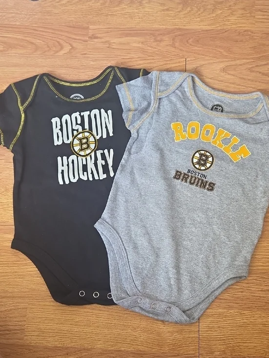 Boston Bruins Baby Set 18M 2pc Bodysuits 'Rookie