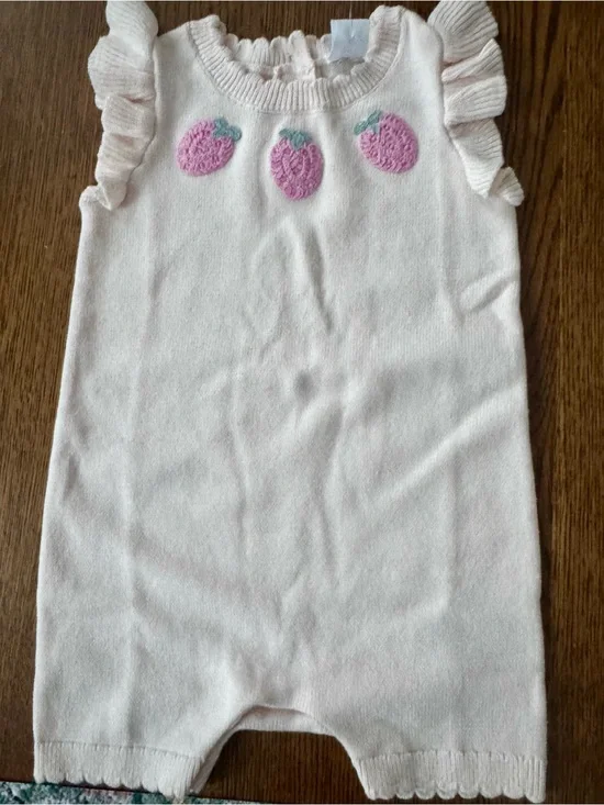Baby Gap Pink  Knit Romper with Strawberry Embroidery. Size 6-12 months. BNWT.