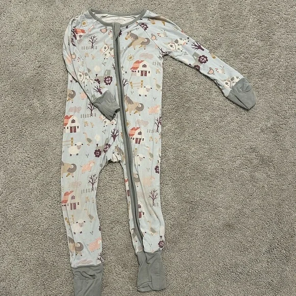 Caden Lane bamboo zippered convertible pjs