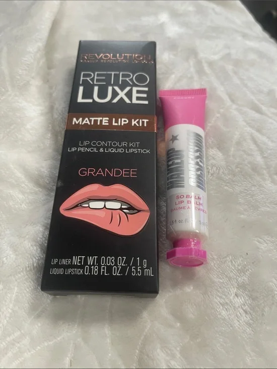 Revolution Retro Luxe Matte Lip Kit – Grandee Pink