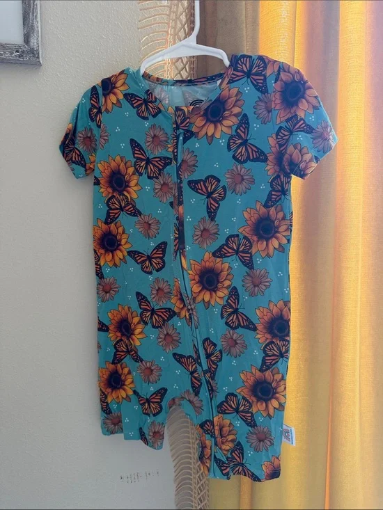 Bamboo Bliss Sunflower & Butterfly Short Zippy 2T NWT