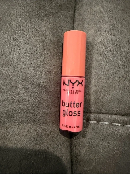 NYX Butter Gloss Lip Gloss - Coral Pink