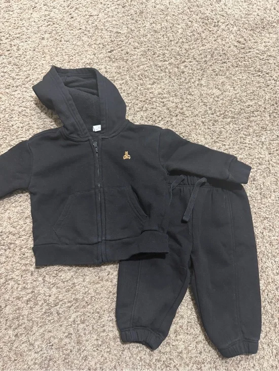 GAP Black Hooded Zip Sweatshirt & Jogger Set 6-12 months