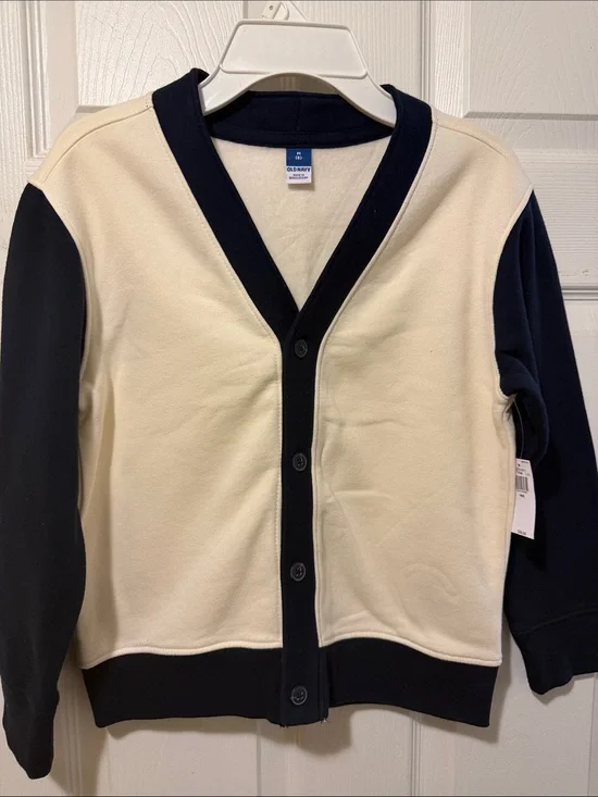 4 caps 1 cardigan 2 long sleeve tees 6 thermals