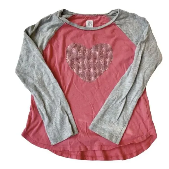 Gap Heart Raglan Shirt Size 6/7