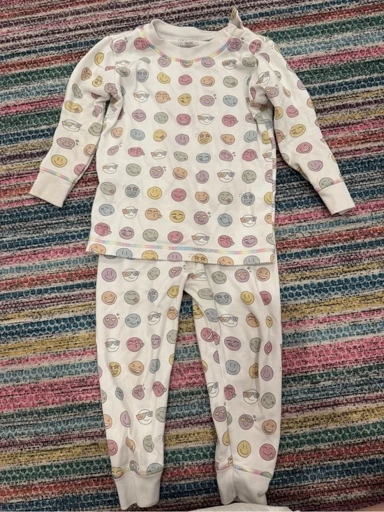 Kids White Emoji-Print Pajama Set - Long Sleeve Top & Pants
