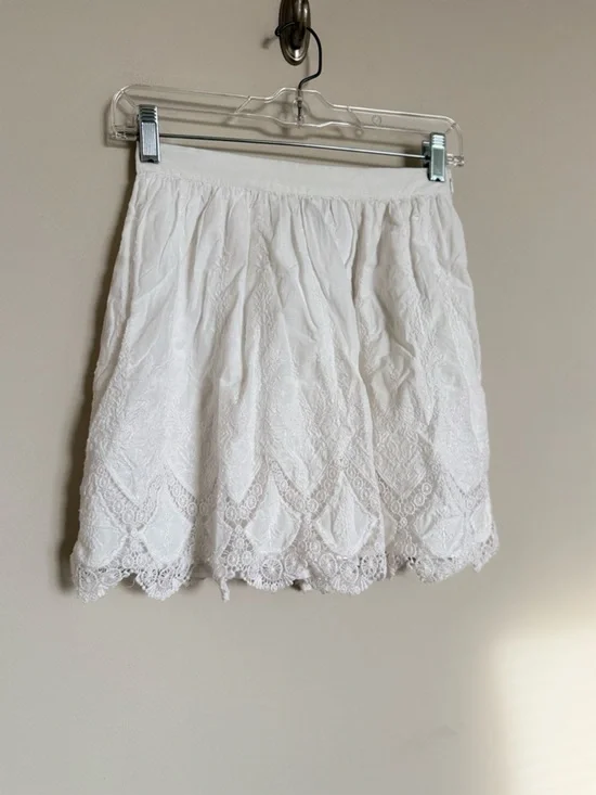 GapKids White Lace Skirt Size 10 Boho Eyelet Cotton Summer Skirt