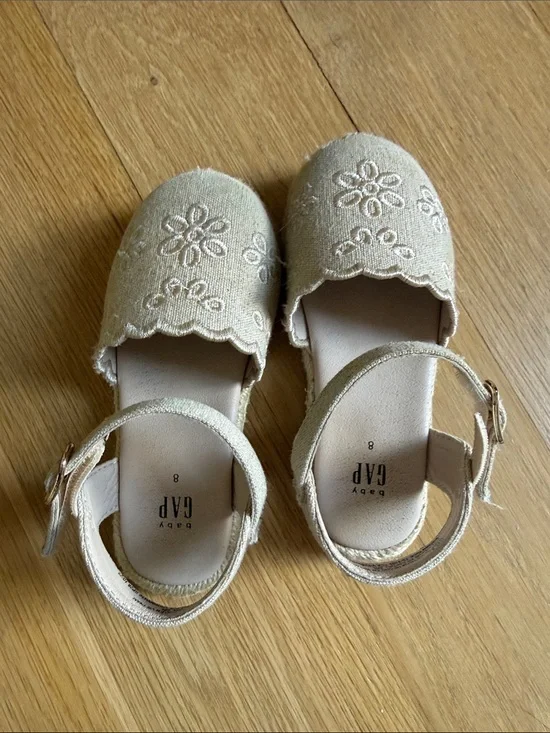 GAP Girls Beige Floral Embroidered Ankle-Strap Sandals