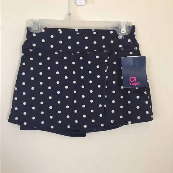 NWT Gapfit girl’s athletic skirt with shorts Size S tennis