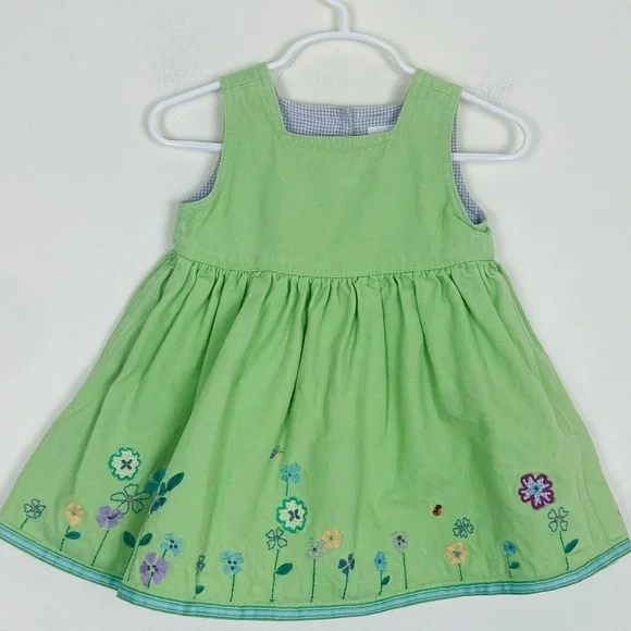 Vintage gap pale green twill denim infant dress with floral embroidery. 6–12 M.