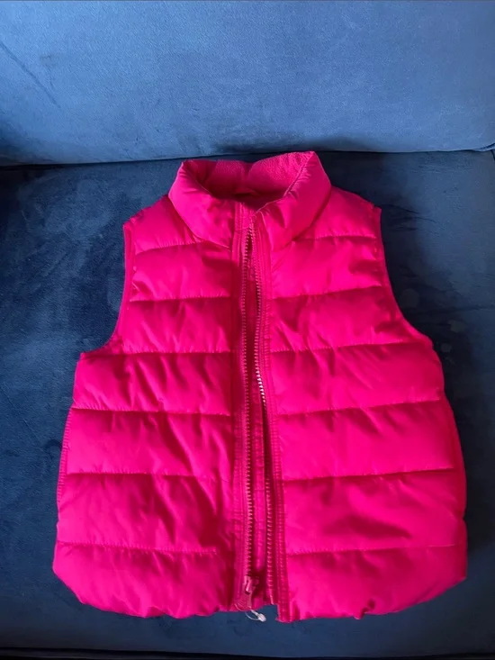 GAP Girls Hot Pink Puffer Vest
