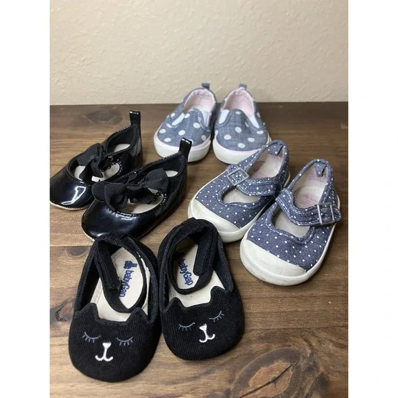 Lot Of 4 Baby Girl Baby GAP Shoes Size 0-6 Months‎