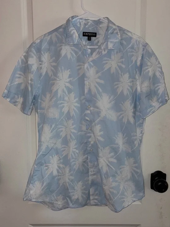 Express Palm Tree Pattern Button Up Shirt Light Blue White Size Large 16