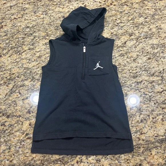 Jordan Boys Sleeveless Hoodie Black Quarter Zip Vest Jumpman Logo Size S 8-10Y
