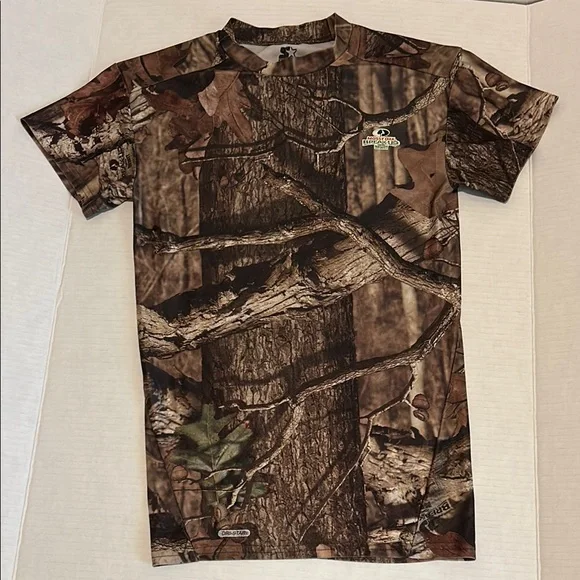 Mossy Oak INFINITY Fitted Camo T-Shirt Youth size Small