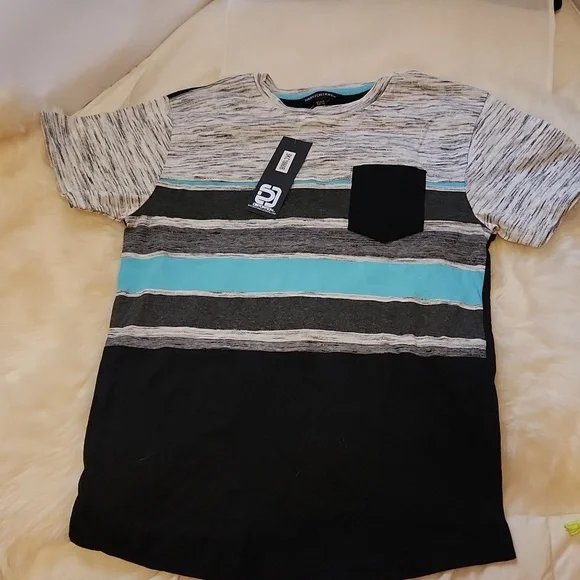 Distortion tee NWT