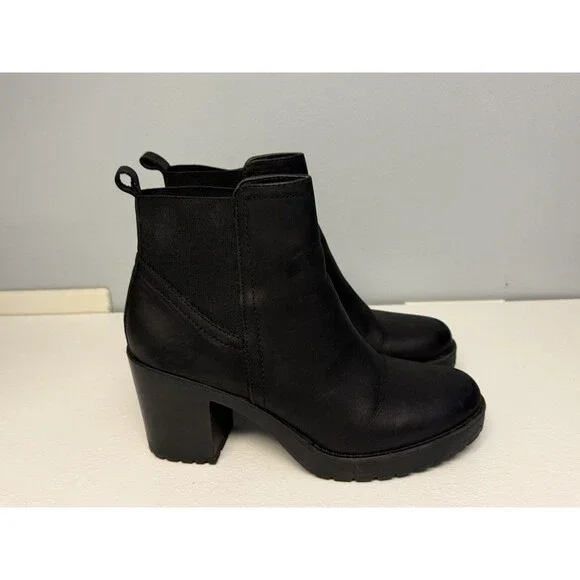X Appeal Womens Chelsey Black Ankle Boots 10