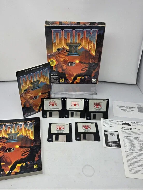 Doom II 2 Hell on Earth PC Big Box 1994 CIB 3.5 Floppy Disks Strategy Guide Vtg