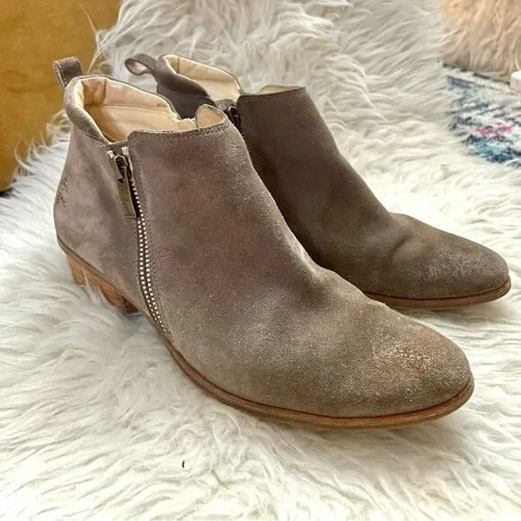 Paul Green taupe suede zipper ankle boots 8