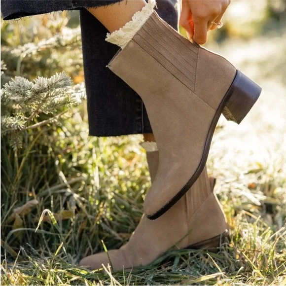 Dolce Vita Linny H2O Waterproof Leather Bootie Taupe Suede Ankle Boots Size 8