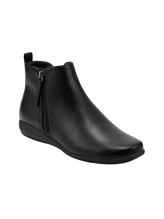 New in Box Easy Spirit Women’s Black Aleena Casual Round Toe Bootie Comfort