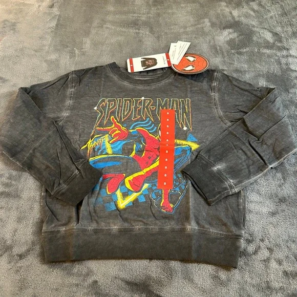 Marvel Spider-Man Graphic Tee Long Sleeve‎ Crew Neck T-Shirt Kids Size 8 NWT