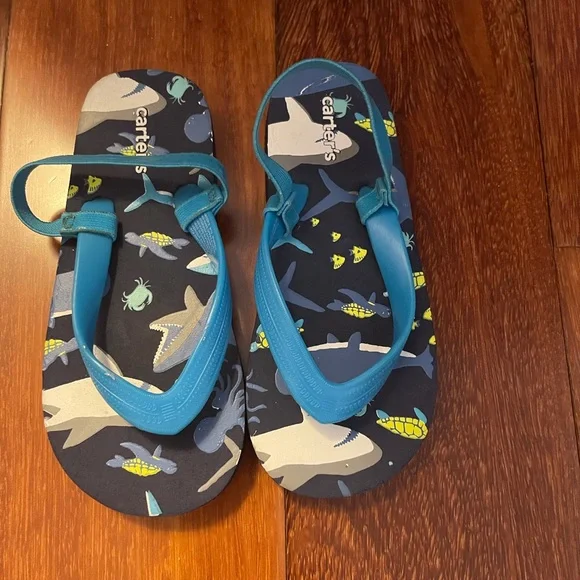 Carter’s kids flip flop nwt